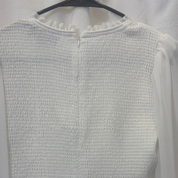 Chic White Textured Blouse with Sheer Sleeves Never Worn but no tags - Picture 6 of 8